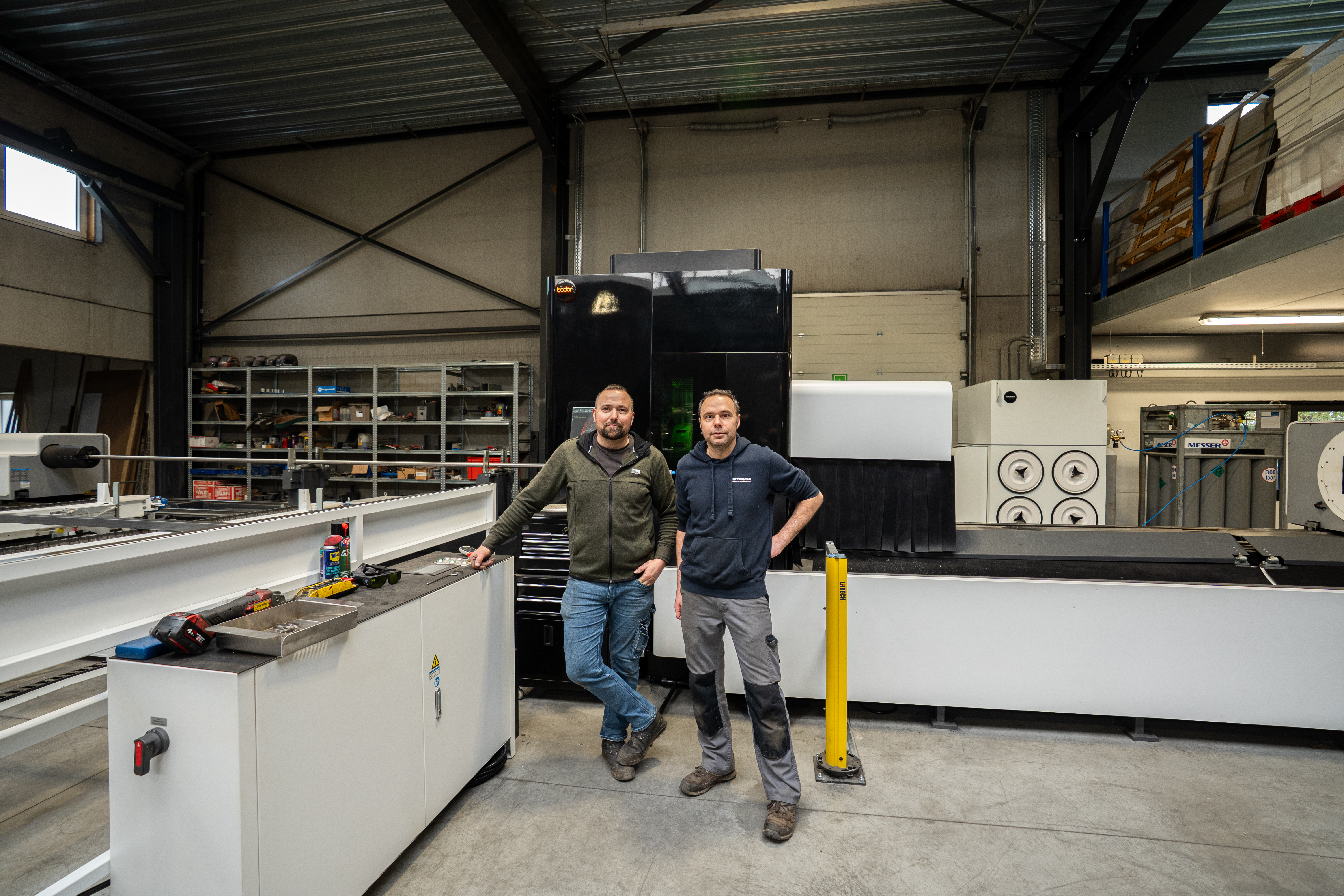 Zaakvoerders Degramec voor Bodor M2 buizenlaser